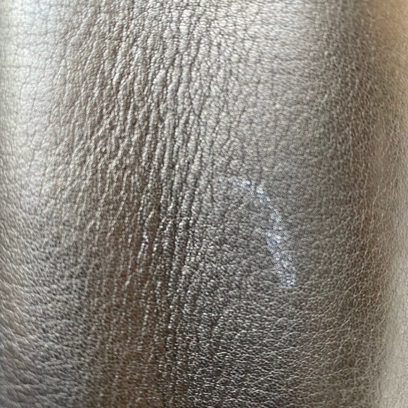 Small Black TUMI Wallet-has zipper and snap.  Many card sections, good condition - Picture 9 of 11